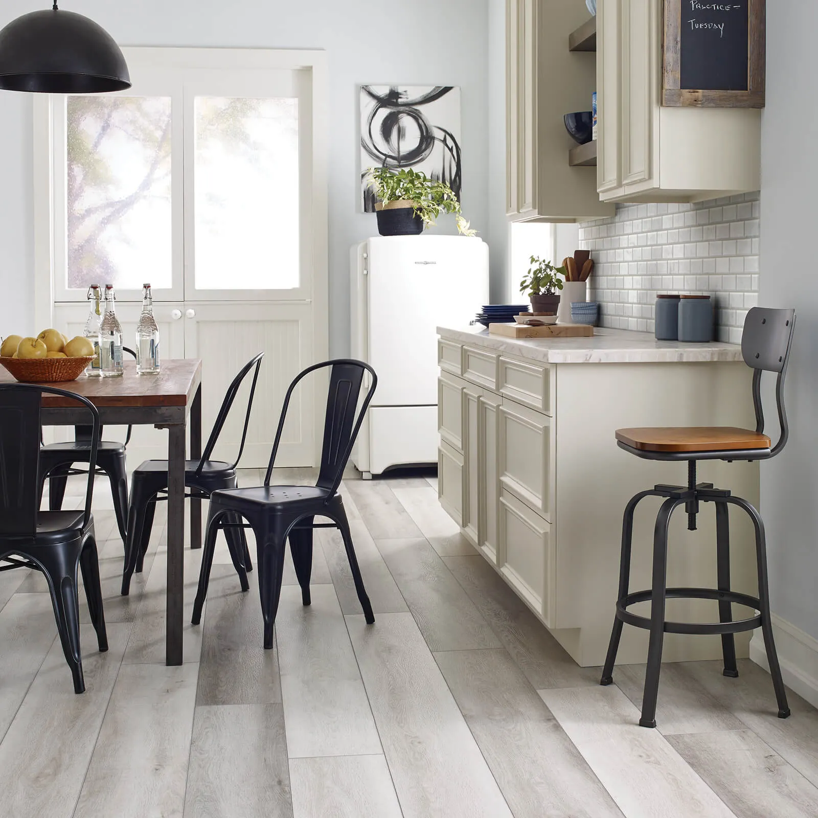 Kitchen Vinyl flooring | Stearns Flooring.